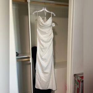 Elegant White Wedding Dress